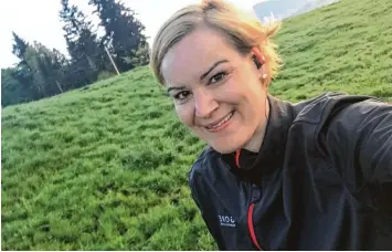  ?? Foto: Weber ?? Drei Mal pro Woche geht Bürgermeis­terin Eva Weber morgens um 6 Uhr zum Joggen – unabhängig vom Wetter und von der Jah reszeit.