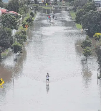  ?? ?? Residents of Elanora and Tallebudge­ra want answers as to the possible flood impact created by works to the M1. Picture: Glenn Hampson