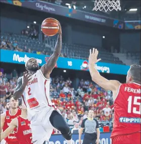  ??  ?? Tyrese Rice, en un partido del Eurobasket. El Barça Lassa no cuenta con él