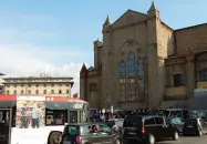  ??  ?? Il traffico intorno alla Stazione Santa Maria Novella