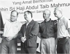  ??  ?? DELIGHTED: (From left) Dr Ikram, Dr Jerip, Abdul Wahap and Voon share a light moment after launching the new logo of Diabetes Associatio­n Malaysia.