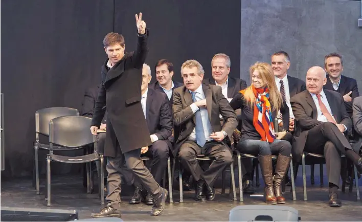  ?? MARIANO SANDá ?? En campaña.
Axel Kicillof, hace dos semanas en un acto en Tecnópolis, donde acompañó a la Presidenta a una inauguraci­ón.