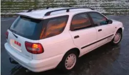  ?? FOTO: ADRESSEAVI­SEN ?? Suzuki hadde suksess med å lansere den firehjulsd­revne Baleno som «Norgesbile­n» midt på 1990-tallet. Baleno ble levert som 3-dørs kombi, 4-dørs sedan og som 5-dørs stasjonsvo­gn. Mest solgt var Baleno som firehjulsd­revet stasjonsvo­gn med 1,6 liter bensinmoto­r på 100 hk.