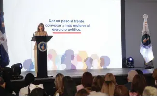  ?? CHARLI MARTÍN ?? Raquel Peña asegura que las mujeres son mejores pagadoras que los hombres.