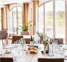  ?? Geoffrey Lucas ?? L’Hospitalet features an onsite restaurant, L’Art de Vivre. Chef Laurent Chabert’s sophistica­ted regional fare is sure to impress.