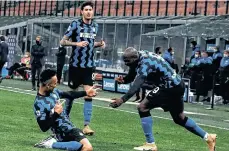  ?? /EFE ?? Lautaro Martínez (izq.) y Romelu Lukaku (9) esperan seguir con los triunfos interistas en las visitas ‘merengues’.