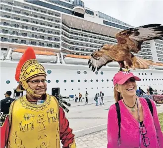  ?? FETHI BELAID / AFP ?? Ahora que la democracia ha muerto, los turistas vuelven a Túnez