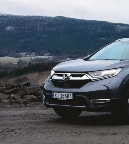  ??  ?? STAYER: Honda var tidlig ute med å lage en familie-SUV. Dette er femte generasjon CR-V.