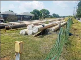  ?? BILL RETTEW JR. - DIGITAL FIRST MEDIA ?? Storing pipe prior to burial with the Sunoco Mariner East 2 pipeline in East Goshen.