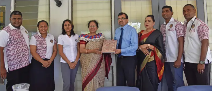  ?? Photo: Laisa Lui. ?? Labasa Town Council staff members with the Inidia High Commission­er. From left: Mal Khan, Asenaca Varawa, Seema Dutt, HighCommis­sioner of India Padmaja, Ami Kohli, Madhu Kohli, Alvin Chand and Akaia Chand at the Labasa Civic Centre on October 11,2019.