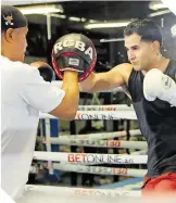  ?? ?? El olímpico mexicano se entrena, junto al reconocido Robert García.