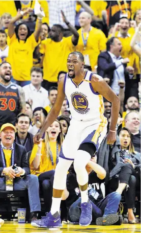  ?? Carlos Avila Gonzalez / The Chronicle ?? Kevin Durant scored 38 points to lead Golden State. When asked what stood out in the game, Cleveland’s LeBron James had a simple answer: “KD.”