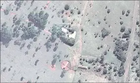  ??  ?? Vista satelital de la estancia “Cristo Rey” de Pedro Juan Caballero, pertenecie­nte a “Gringo” González y donde fueron detenidos los del PCC.