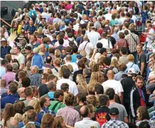  ??  ?? RISING: Toowoomba’s population could grow to 223,000 people by 2041.