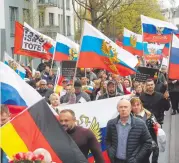  ?? AFP ?? Miles de rusos protestaro­n en Fráncfort