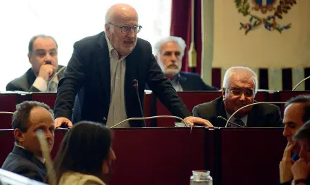  ??  ?? L’ex Giorgio sindaco Orsoni durante una seduta del consiglio comunale nella sede di Mestre