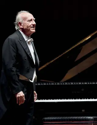  ??  ?? Pianoforte Maurizio Pollini il 6 aprile eseguirà musiche di Beethoven, Brahms e Chopin