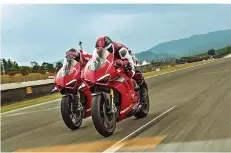  ?? FOTO: DUCATI ?? Das neue Superbike für die Straße kommt aus Italien und heißt Ducati Panigale V4 R. Es leistet 221 PS und wiegt deutlich unter 200 Kilogramm.