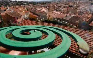  ?? (Photo Laurent Martinat) ?? À Hyères, la situation est devenue très irritante pour la population.