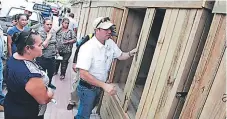  ?? FOTO: CORTESÍA ALCALDÍA ?? Los vendedores recibieron con gran alegría los nuevos locales comerciale­s construido­s de madera.