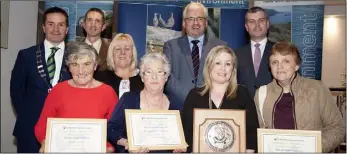  ??  ?? Angela Breen, Bridie Ryan, Mary Gethings and Bernie Doyle from Ferns Tidy Towns with the Keep Wexford Beautiful awards.