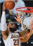  ?? Foto: ČTK ?? LeBron James Basketbalo­vá celebrita, nyní hráč Los Angeles Lakers, je jedním z nejlépe vydělávají­cích sportovců světa.