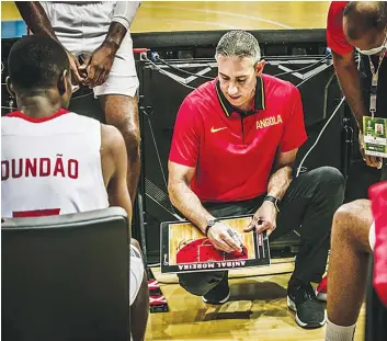  ?? DR ?? Treinador reafirma compromiss­o de vitórias e de conquista de troféus à frente dos tricolores