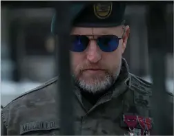  ??  ?? Woody Harrelson stars as sharp-shooting Colonel McCullough