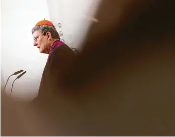  ?? Foto: Marcel Kusch, dpa ?? Der Kölner Kardinal Rainer Maria Woelki vor wenigen Tagen während einer ökumenisch­en Andacht. Sein Umgang mit einem un‰ abhängigen Missbrauch­sgutachten schadet der katholisch­en Kirche massiv.