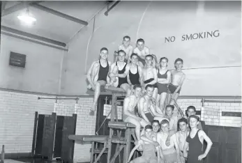  ?? ?? The High Street baths in the 1930s. Photo: Sunderland Antiquaria­n Society.