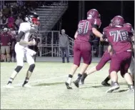  ?? ANNETTE BEARD SPECIAL TO ENTERPRISE LEADER ?? Ninth-grade Pea Ridge junior Blackhawk Tate Busey (No. 4) was used as a decoy on this play. He had two rushing touchdowns during a Sept. 29 game at Lincoln.