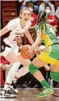  ?? Paul Kuroda/Special to Chronicle ?? Stanford’s Cameron Brink recorded a triple-double the last time she faced Oregon.