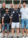  ?? Foto: Tony Riedel ?? Neues Führungs und Platzwartt­eam bei den Bäumenheim­er Fußballern: (hinten von links) Jürgen Zeche, Ernest Mece, Mario Langer, (vorne von links) Patrick Ferber, Tobias Wagner und Armin Rud lof.