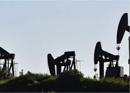  ?? GN ?? La iniciativa de ley, en su segundo numeral, indica que se prohíbe la autorizaci­ón de permisos o concesione­s relacionad­os con la búsqueda y aprovecham­iento de gas y petróleo.