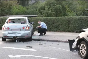  ?? ØXENHOLT FOTO ?? En 34-årig mand blev kørt ned i Aarhus og stukket i den ene balde. Politiet oplyser, at han er uden for livsfare.