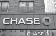 ?? Dreamstime/chicago Tribune/tns ?? Despite multiple signs of suspicious activity, Chase did nothing to prevent a scammer from raiding a Southern California couple’s checking account.