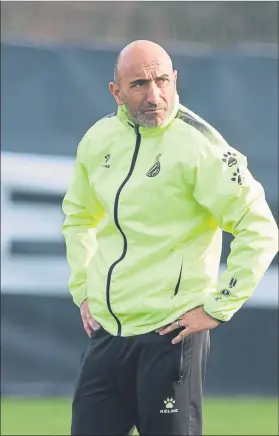  ?? FOTO: PERE PUNTÍ ?? Abelardo Fernández, durante una sesión de entrenamie­nto en la Dani Jarque