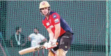  ?? Courtesy: PBKS Twitter ?? ↑
Punjab Kings’ Liam Livingston­e attends a training session ahead of their IPL match against Rajasthan Royals.