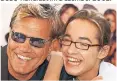  ??  ?? Küblböck 2003 mit seinem zeitweilig­en Mentor Dieter Bohlen.