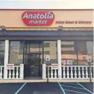  ?? PHILIP DEVENCENTI­S/NORTHJERSE­Y.COM ?? Anatolia Market, a halal grocery store on Route 23 south in Wayne, will sell fresh fruits and vegetables and more than 6,000 other products.