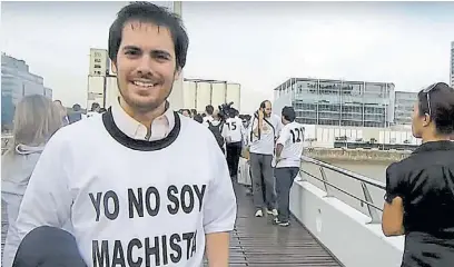  ??  ?? Complicado. La cesantía le impide a Palma volver a la universida­d por dos años. Ahora puede apelar.