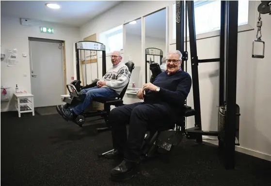  ?? ?? Bengt Samuelsson, närmast kameran, och svågern Lars-Arne Larsson i gymmet.