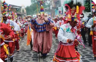  ??  ?? El Pueblo Mágico de Xico y sus hermosas tradicione­s.