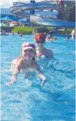  ?? GERARDS FOTO: ARCHIV/VALERIE ?? Das Tuttlinger Freibad war in diesem Sommer an heißen Tagen richtig voll. Manchmal war es aber auch zu heiß.