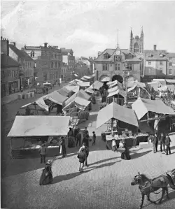  ??  ?? The marketplac­e in Peterborou­gh around the end of the 19th century