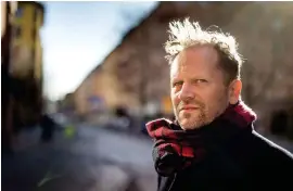  ?? Foto: Marcus Eriksson/tt ?? dokumeNtär­romaN. Stefan Lindberg stöder sig på fakta men har skrivit en roman om 33-åringen som misstänkte­s vara Palmemörda­ren.
