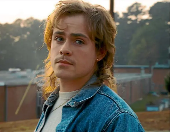  ??  ?? Dacre Montgomery plays Billy in Stranger Things 2.