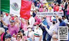  ?? ?? DISCURSO DE WOLDENBERG
PLURALIDAD. La movilizaci­ón fue considerad­a por sus organizado­res como una fiesta, pues se dieron cita miles de personas de distintas ideologías e intereses, pero con un mismo fin.