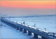  ?? LUO CHUNXIAO / FOR CHINA DAILY ?? A bullet train developed in Jilin is highly adaptable to the cold weather in the northern part of China.