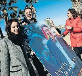  ?? MARTA PEREZ / EFE ?? El PPC presentó ayer su lema de campaña para el 21-D en Barcelona